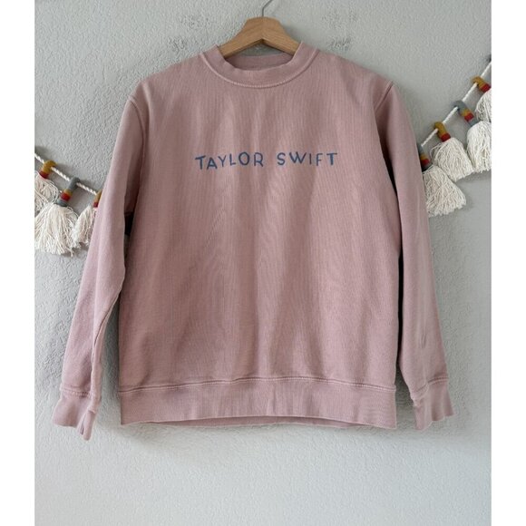 Taylor Swift 1989 Tour Pink Crewneck Fleece Sweater Graphic Taylors Version XS - Picture 2 of 6